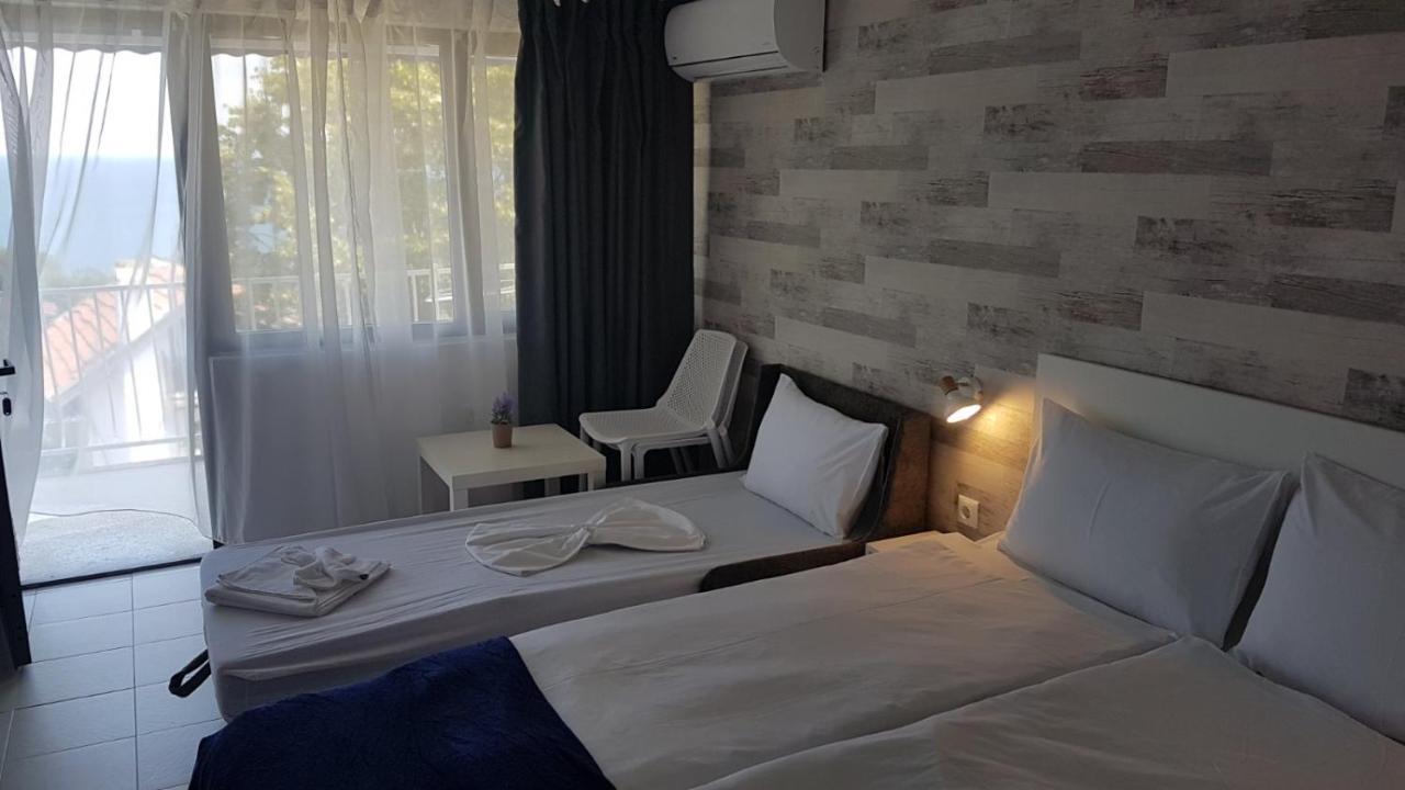 Simada Blue Guesthouse Zlatni pjasătsi Eksteriør bilde