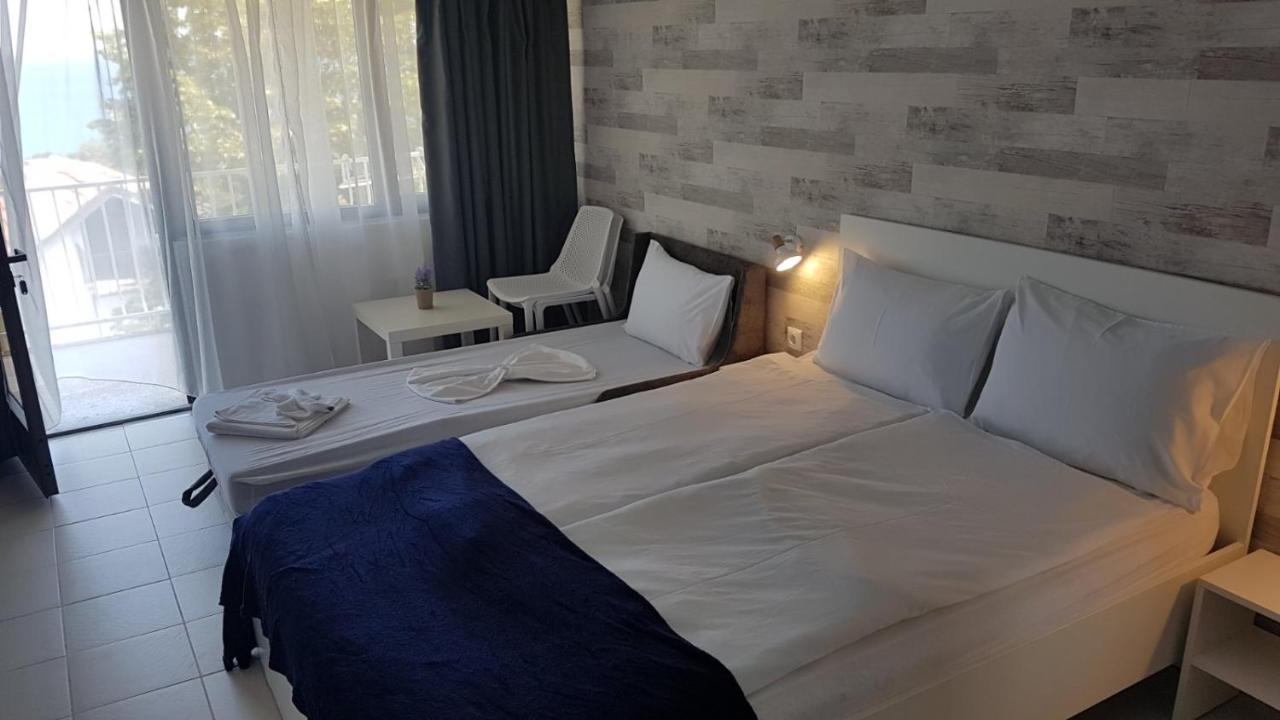 Simada Blue Guesthouse Zlatni pjasătsi Eksteriør bilde