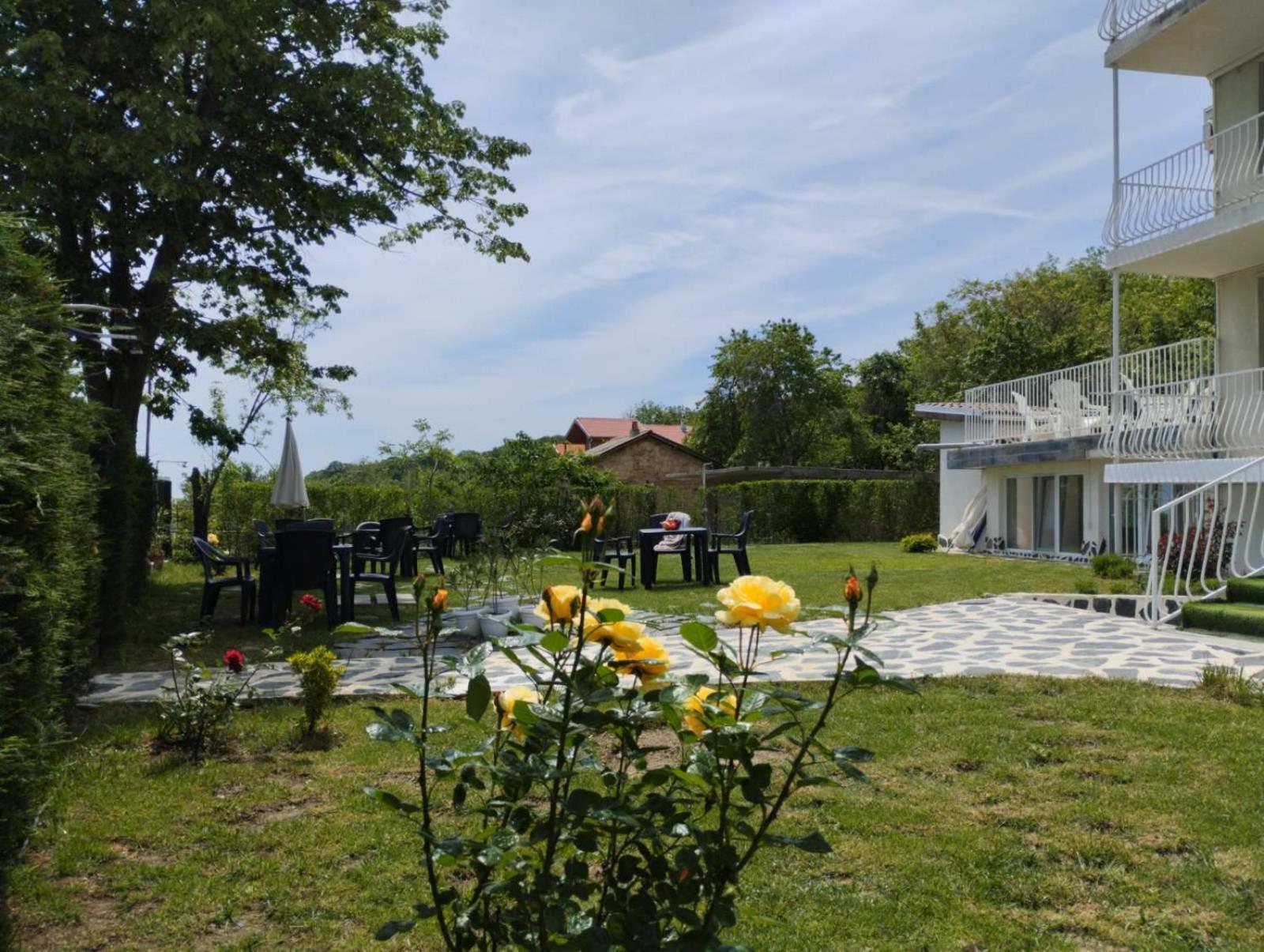 Simada Blue Guesthouse Zlatni pjasătsi Eksteriør bilde
